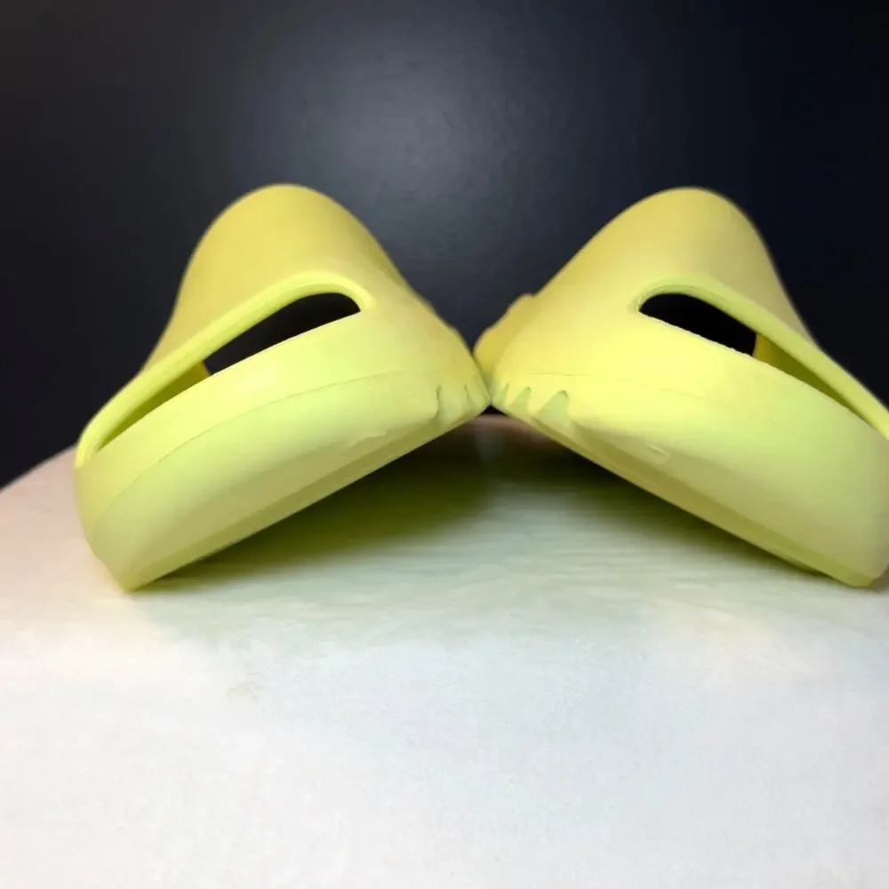adidas Yeezy Slides “Glow Green” (2021) – GX6138 | 12M